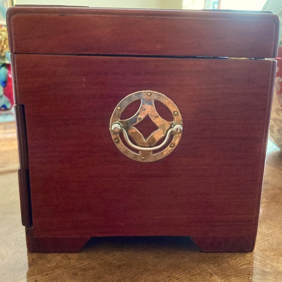 Rosewood Jewelry Box/Chest with Brass Accents - Vintage - Picture 6 of 12